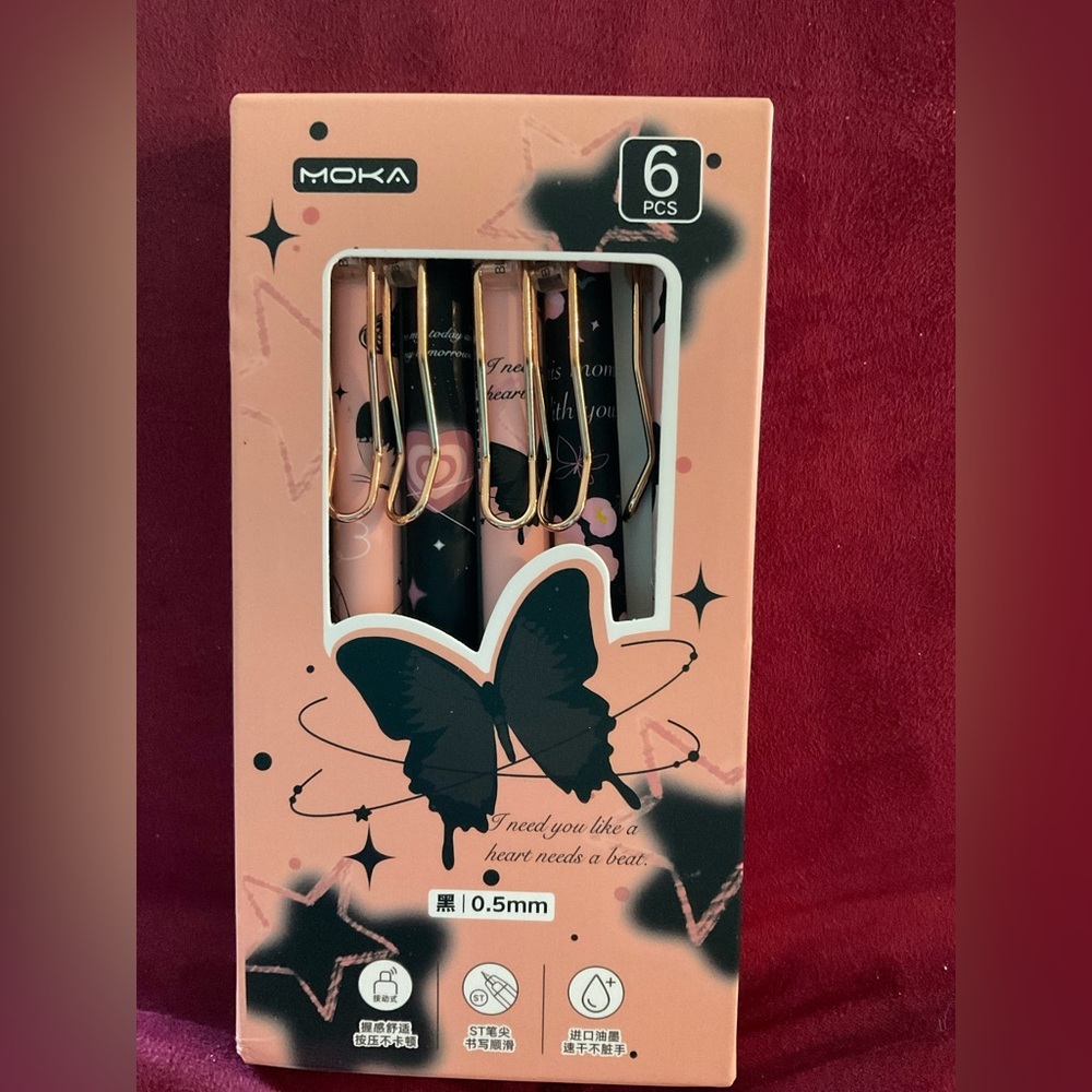 Moka Gel Pen Sets with Butterfly or Cat Design. Rubber Grips. Set of Six.